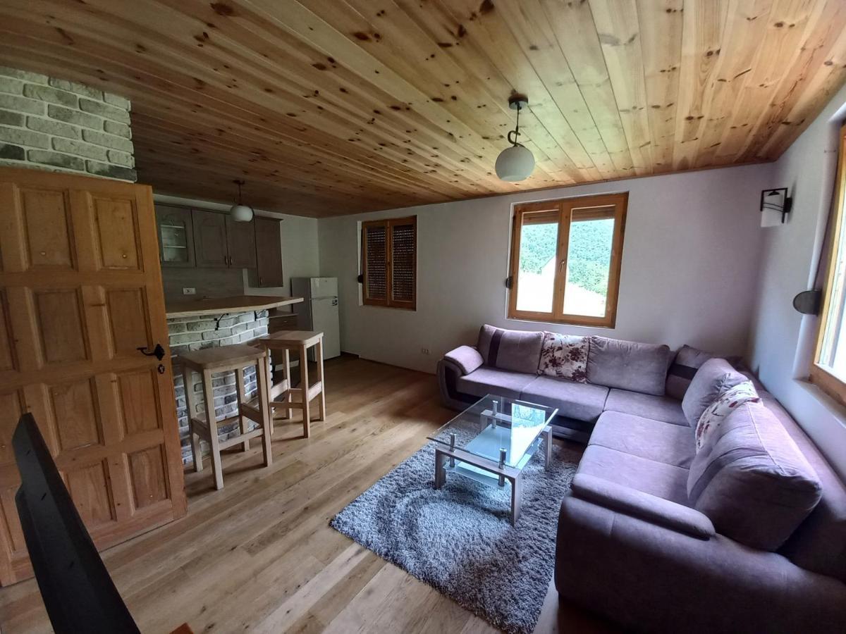 Vila Montana Dobrilovina Екстер'єр фото