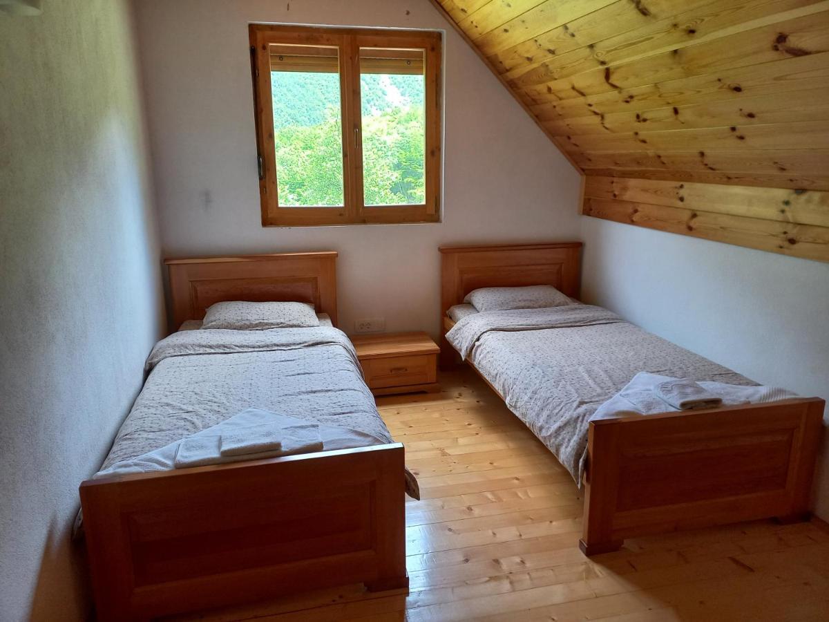 Vila Montana Dobrilovina Екстер'єр фото