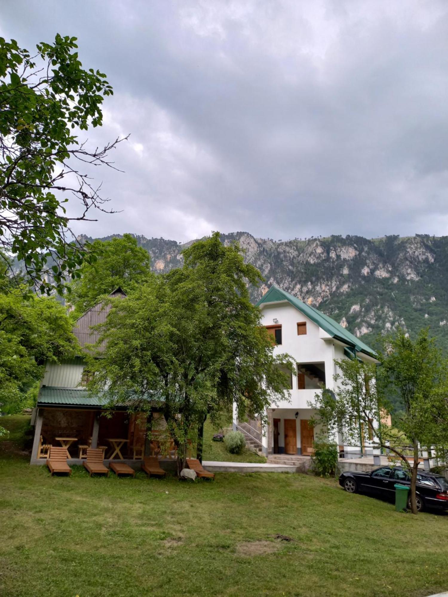 Vila Montana Dobrilovina Екстер'єр фото