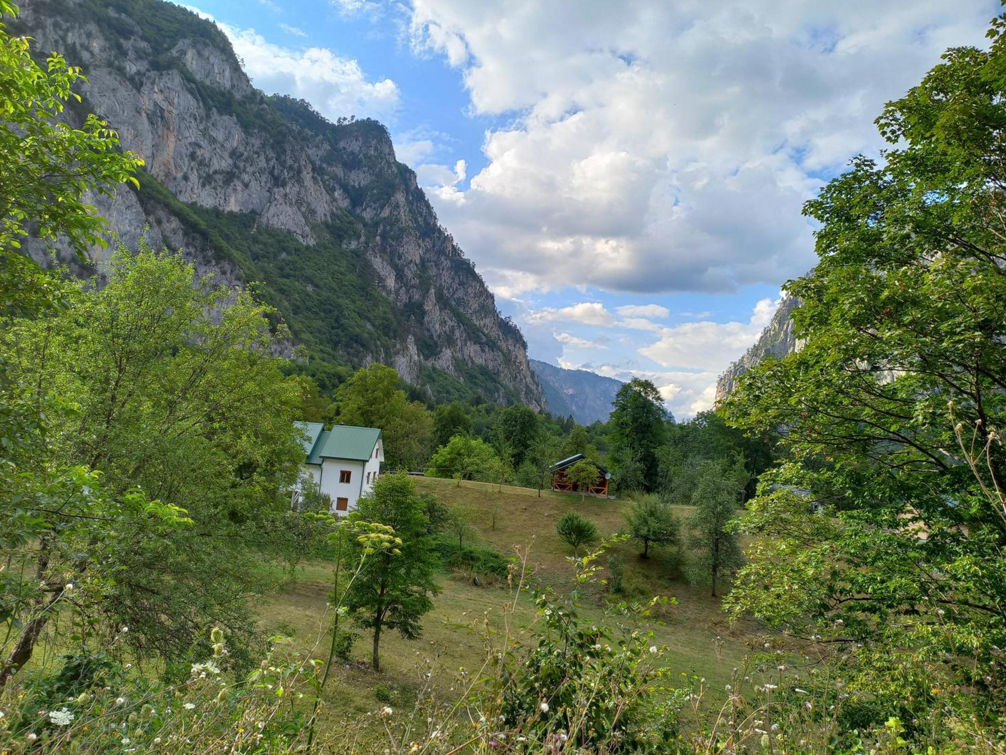Vila Montana Dobrilovina Екстер'єр фото