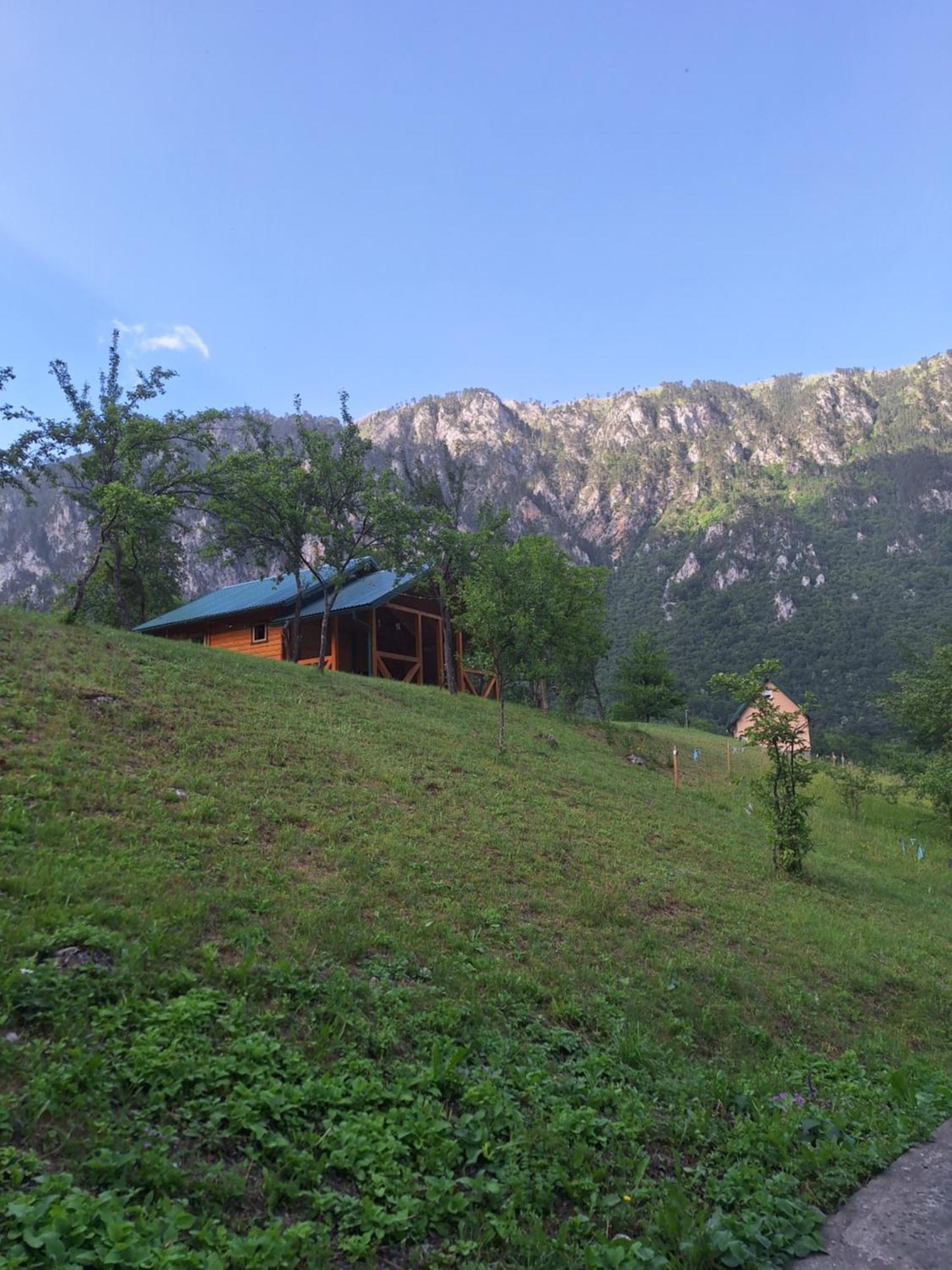 Vila Montana Dobrilovina Екстер'єр фото