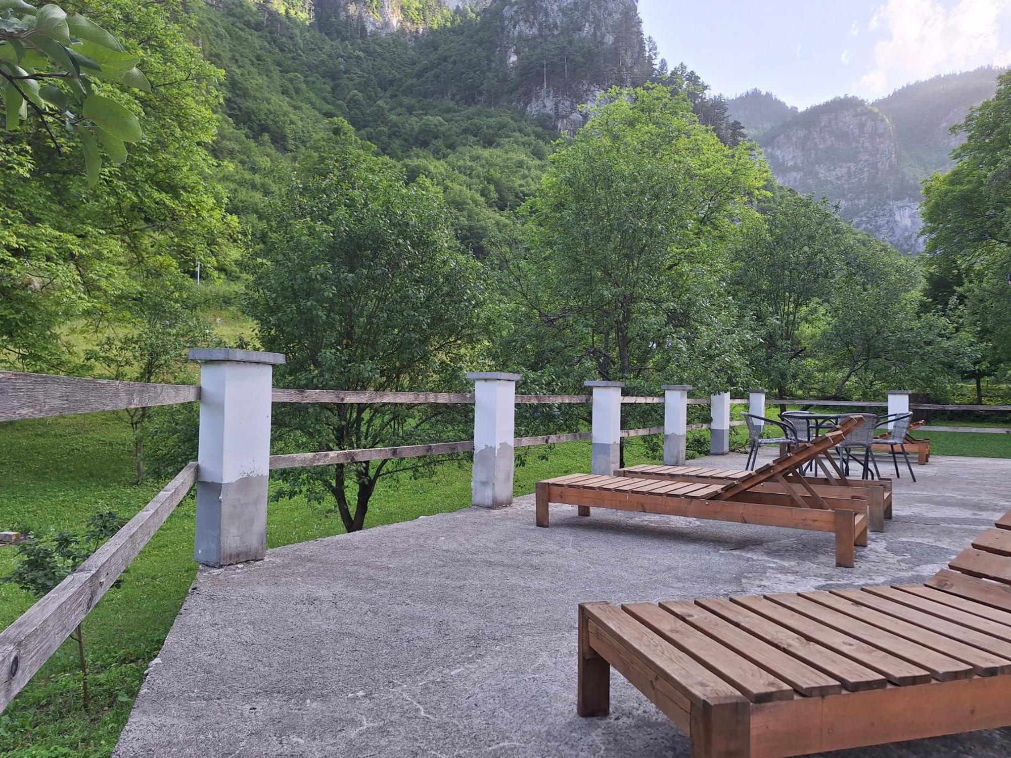 Vila Montana Dobrilovina Екстер'єр фото