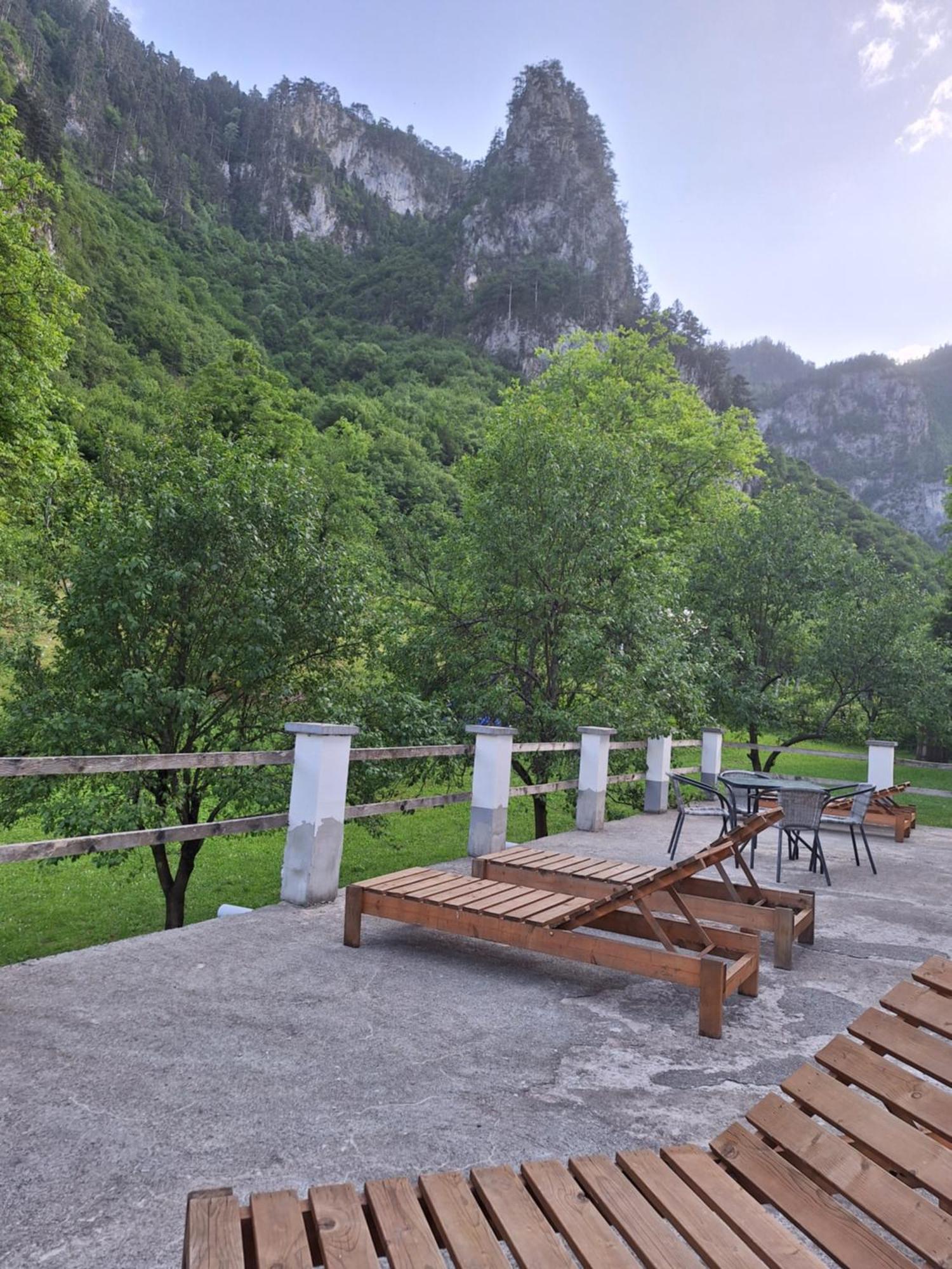 Vila Montana Dobrilovina Екстер'єр фото