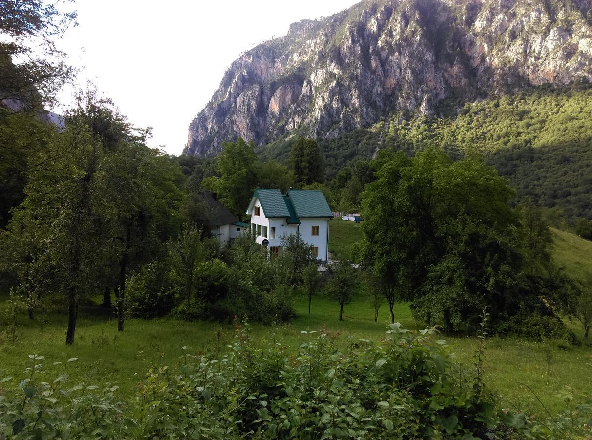 Vila Montana Dobrilovina Екстер'єр фото