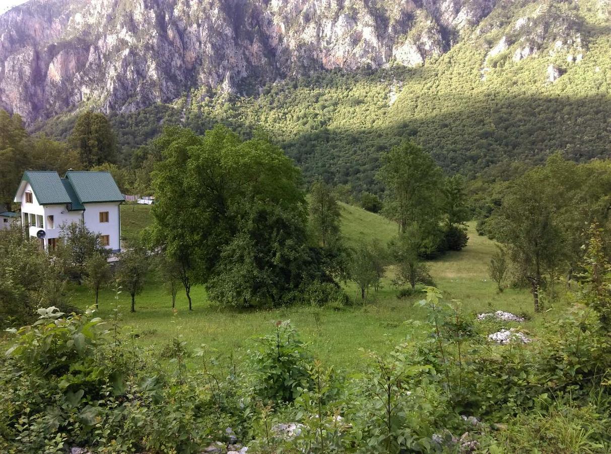Vila Montana Dobrilovina Екстер'єр фото